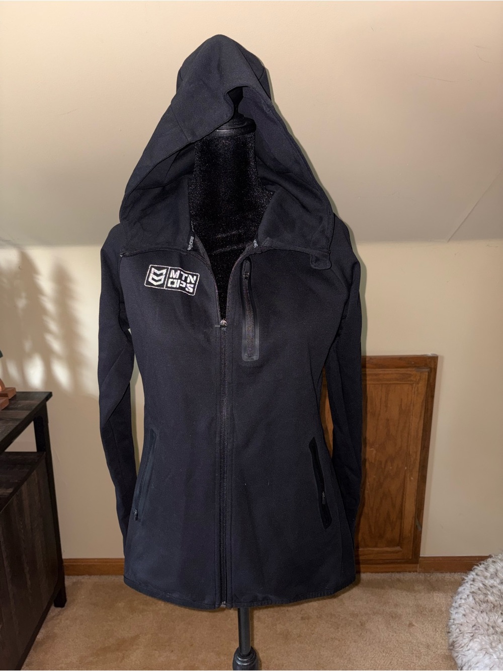 Women's MTN OPS Softshell Jacket